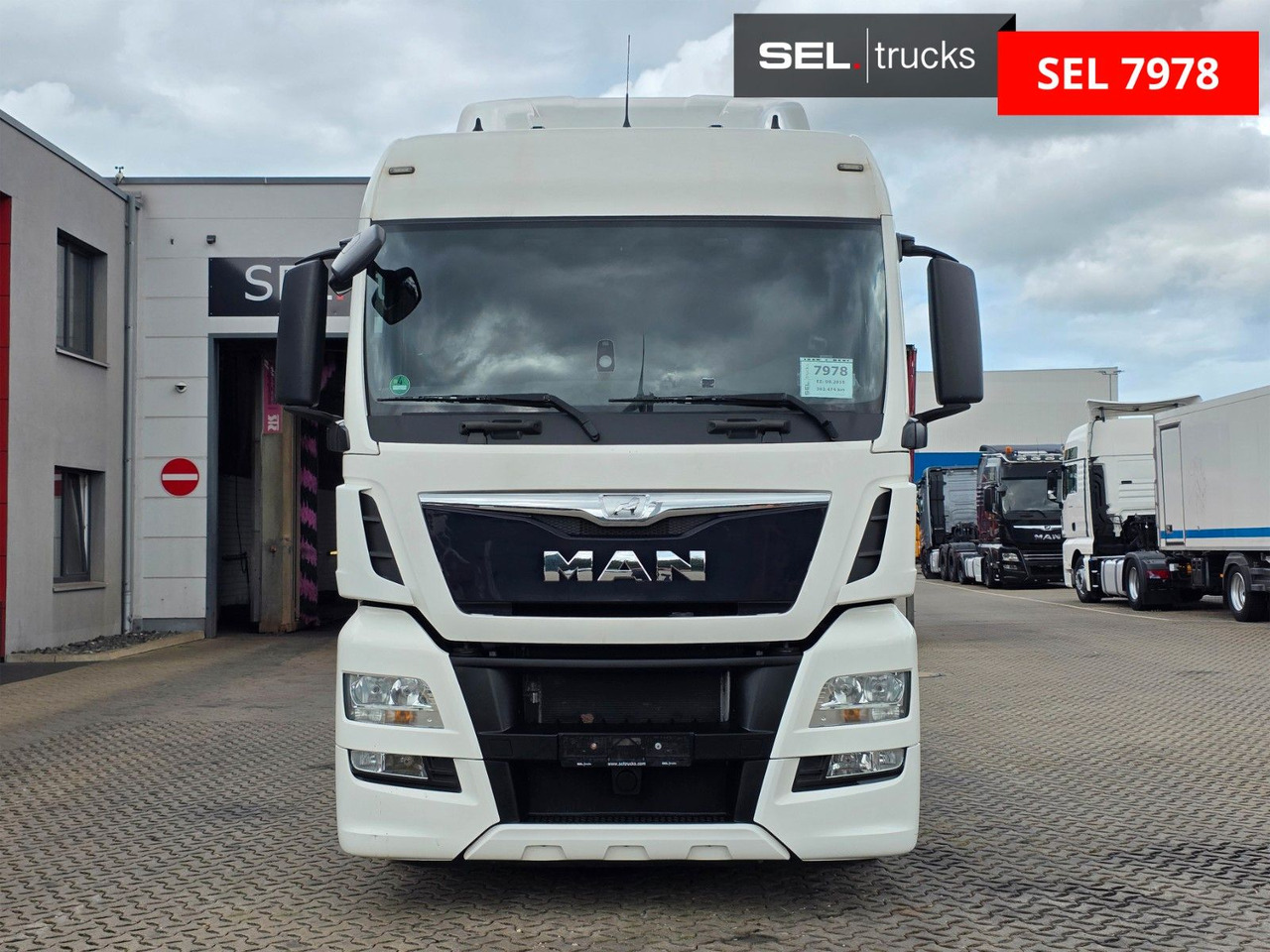 MAN TGX 18.400 4x2 LLS-U / ZF Intarder / Hubkupplung - Tegljač: slika 2 MAN TGX 18.400 4x2 LLS-U / ZF Intarder / Hubkupplung - Tegljač: slika 2