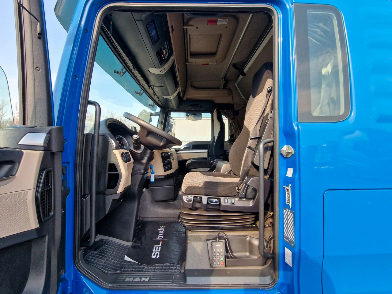 Tegljač MAN TGX 18.460 4X2 LLS-U / Retarder / 2 Tanks: slika 16