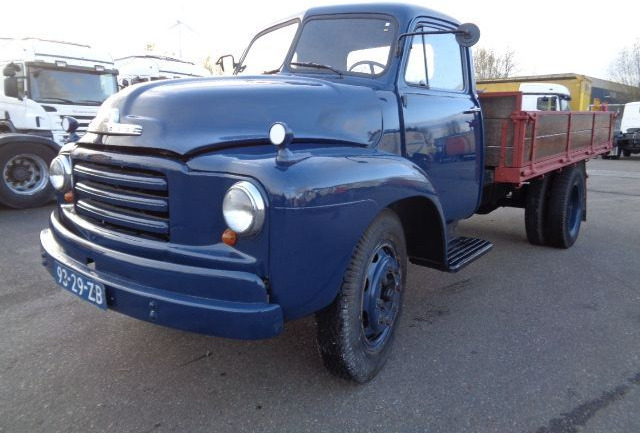 Bedford A 5LCG 5 TONNER - Kamion sa tovarnim sandukom: slika 1 Bedford A 5LCG 5 TONNER - Kamion sa tovarnim sandukom: slika 1