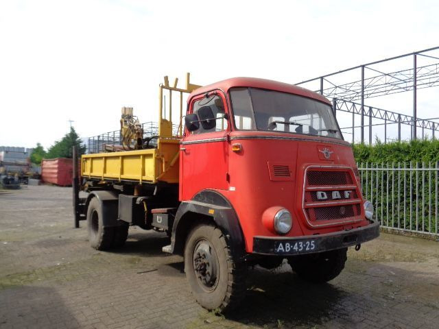 DAF 1600 FAV1600DD358 4X4 - Istovarivač: slika 2 DAF 1600 FAV1600DD358 4X4 - Istovarivač: slika 2