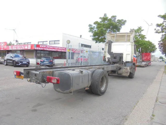DAF CF 250 NL TRUCK - Kamion sa golom šasijom i zatvorenom kabinom: slika 4 DAF CF 250 NL TRUCK - Kamion sa golom šasijom i zatvorenom kabinom: slika 4