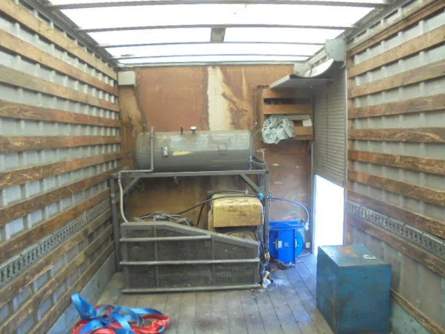 DAF LF 45 150 NL TRUCK SERVICE TRUCK SERVICE TRUCK MET COMPRESSOR - Kamion sa zatvorenim sandukom: slika 4 DAF LF 45 150 NL TRUCK SERVICE TRUCK SERVICE TRUCK MET COMPRESSOR - Kamion sa zatvorenim sandukom: slika 4