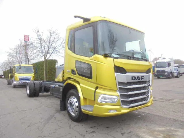 DAF XD 310 NEW UNUSED DEMO - Kamion sa golom šasijom i zatvorenom kabinom: slika 3 DAF XD 310 NEW UNUSED DEMO - Kamion sa golom šasijom i zatvorenom kabinom: slika 3