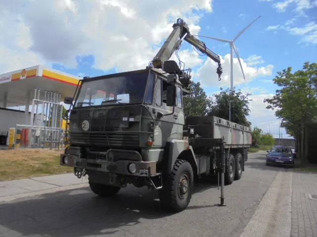 DAF YHZ 2300 6X6 + HIAB CRANE - Kamion sa tovarnim sandukom, Kamion sa dizalicom: slika 1 DAF YHZ 2300 6X6 + HIAB CRANE - Kamion sa tovarnim sandukom, Kamion sa dizalicom: slika 1