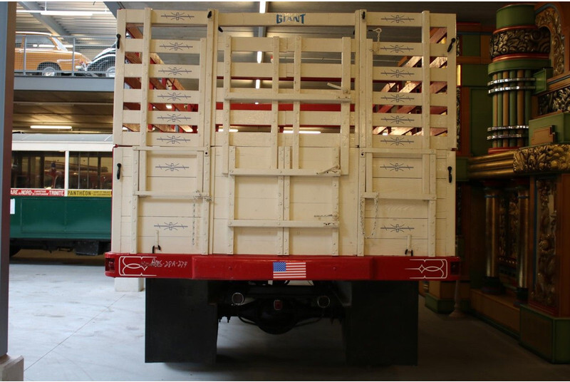 GMC 1948 GMC - Kamion sa tovarnim sandukom: slika 5 GMC 1948 GMC - Kamion sa tovarnim sandukom: slika 5