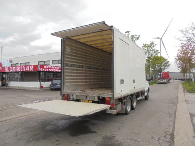 Iveco Daily 40 C14 HPI TREKKER OPLEGGER - Dostavno vozilo sa zatvorenim sandukom, Dostavno vozilo sa duplom kabinom: slika 4 Iveco Daily 40 C14 HPI TREKKER OPLEGGER - Dostavno vozilo sa zatvorenim sandukom, Dostavno vozilo sa duplom kabinom: slika 4