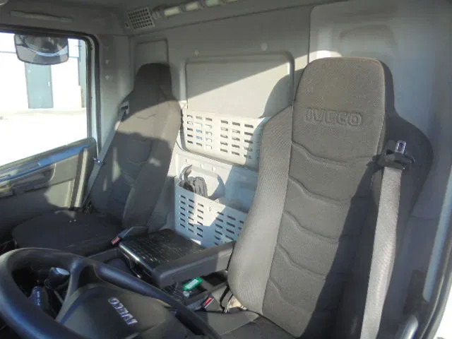Kamion sa tovarnim sandukom Iveco ML 120 220 NL TRUCK: slika 10