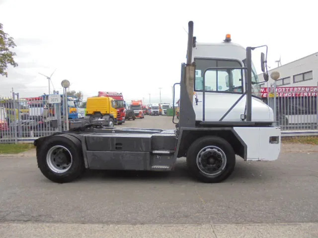 Kalmar TT616I TT616IC-9-L1A8 - Terminalni traktor: slika 4 Kalmar TT616I TT616IC-9-L1A8 - Terminalni traktor: slika 4