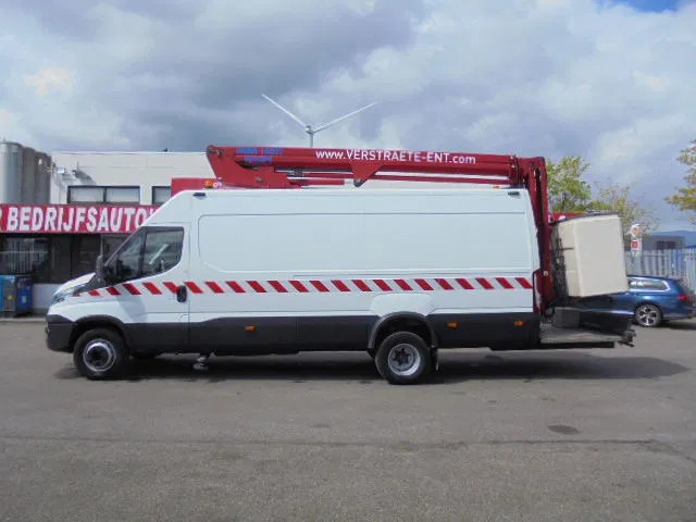Iveco Daily 70 70C17 - Kamion, Kamion sa dizalicom: slika 3 Iveco Daily 70 70C17 - Kamion, Kamion sa dizalicom: slika 3