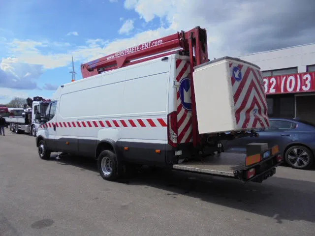 Iveco Daily 70 70C17 - Kamion, Kamion sa dizalicom: slika 4 Iveco Daily 70 70C17 - Kamion, Kamion sa dizalicom: slika 4