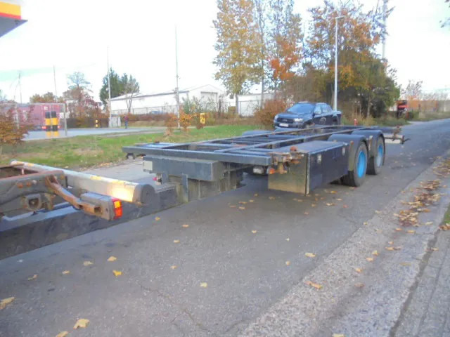 Kögel YWE 18 - Prikolica za prevoz kontejnera/ Prikolica sa promenjivim sandukom: slika 1 Kögel YWE 18 - Prikolica za prevoz kontejnera/ Prikolica sa promenjivim sandukom: slika 1