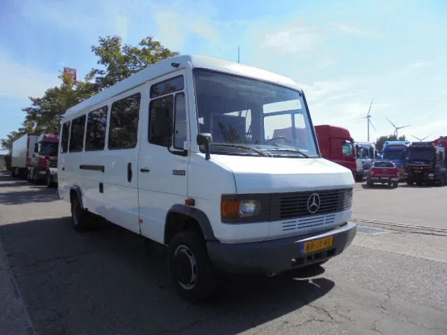 Mercedes-Benz 609D - Minibus, Putnički kombi: slika 3 Mercedes-Benz 609D - Minibus, Putnički kombi: slika 3