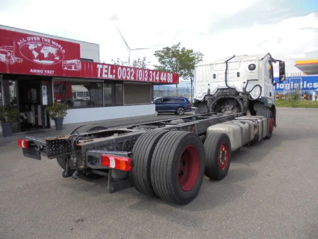 Mercedes-Benz ACTROS 2340 6X2 - Kamion za prevoz automobila: slika 4 Mercedes-Benz ACTROS 2340 6X2 - Kamion za prevoz automobila: slika 4