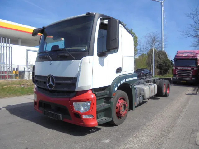 Mercedes-Benz Actros 2340 LL - Kamion za prevoz automobila: slika 1 Mercedes-Benz Actros 2340 LL - Kamion za prevoz automobila: slika 1