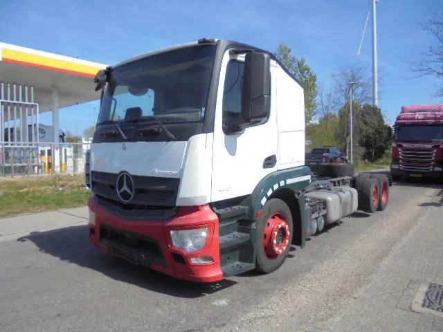 Mercedes-Benz Actros 2340 LL - Kamion za prevoz automobila: slika 1 Mercedes-Benz Actros 2340 LL - Kamion za prevoz automobila: slika 1