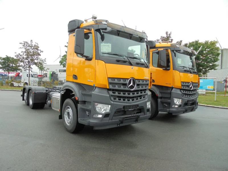 Mercedes-Benz Arocs 2848 6X2 NEW DEMO - Kamion sa golom šasijom i zatvorenom kabinom: slika 4 Mercedes-Benz Arocs 2848 6X2 NEW DEMO - Kamion sa golom šasijom i zatvorenom kabinom: slika 4