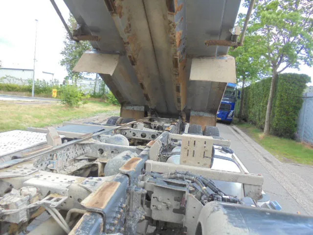 Istovarivač Mercedes-Benz Arocs 3340 8X4: slika 12