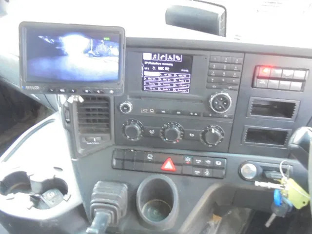 Istovarivač Mercedes-Benz Arocs 3340 8X4: slika 15