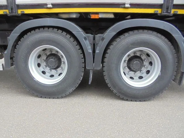 Novu Kamion sa tovarnim sandukom, Kamion sa dizalicom Renault 320 6X4 + FASSI F245 DEMO UNUSED NL TRUCK: slika 11