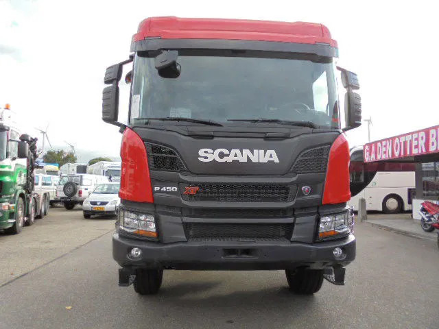 Scania P450 XT 4X4 NIEUW-DEMO - Kamion sa golom šasijom i zatvorenom kabinom: slika 2 Scania P450 XT 4X4 NIEUW-DEMO - Kamion sa golom šasijom i zatvorenom kabinom: slika 2
