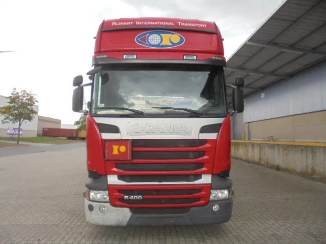 Scania R400 6X2 VOLUME COMBI + RETARDER - Kamion sa zatvorenim sandukom: slika 2 Scania R400 6X2 VOLUME COMBI + RETARDER - Kamion sa zatvorenim sandukom: slika 2