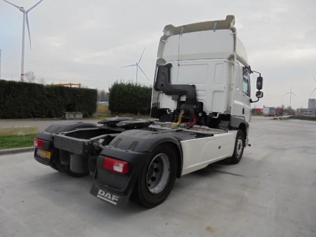 DAF CF 400 CF85-400 - Tegljač: slika 4 DAF CF 400 CF85-400 - Tegljač: slika 4