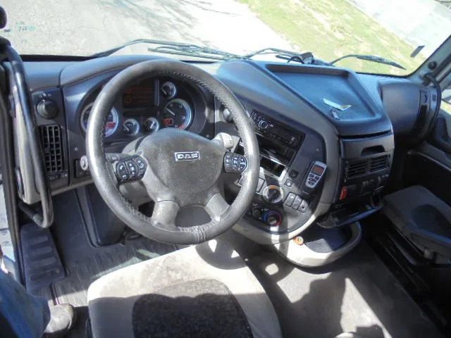 Tegljač DAF XF 105.460 SUPERSPACE: slika 11