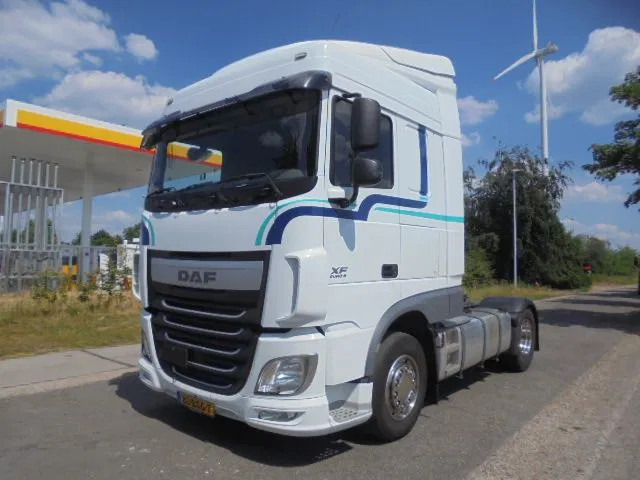 DAF XF 440 - Tegljač: slika 1 DAF XF 440 - Tegljač: slika 1