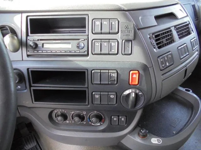 Tegljač DAF XF 440: slika 14