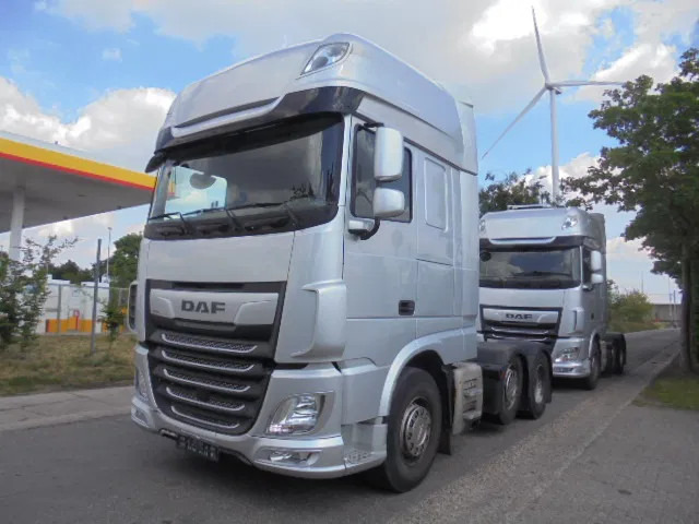 DAF XF 450 FTG 6X2 SUPER SPACE DUITSE BRIEF - Tegljač: slika 1 DAF XF 450 FTG 6X2 SUPER SPACE DUITSE BRIEF - Tegljač: slika 1