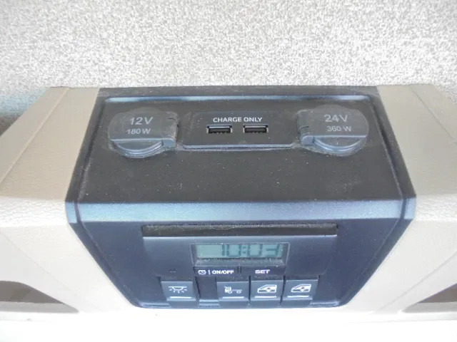 Tegljač MAN TGX 26.500 XXL NL TRUCK SMART TACHO 20X IN STOCK: slika 11 Tegljač MAN TGX 26.500 XXL NL TRUCK SMART TACHO 20X IN STOCK: slika 11