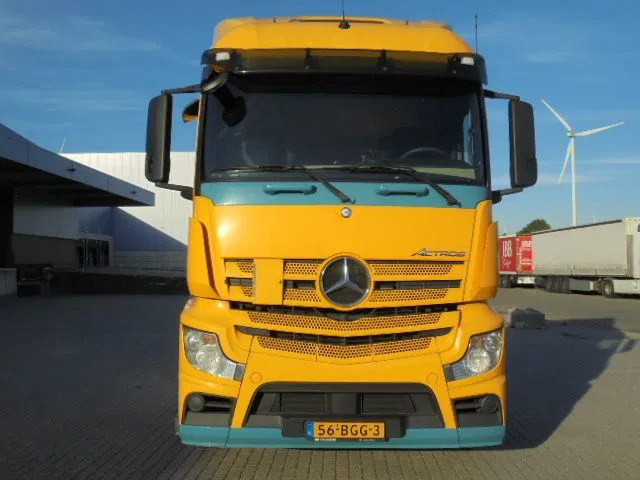 Mercedes-Benz Actros 1840 - Tegljač: slika 2 Mercedes-Benz Actros 1840 - Tegljač: slika 2