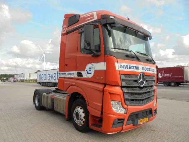 Mercedes-Benz Actros 1840 - Tegljač: slika 2 Mercedes-Benz Actros 1840 - Tegljač: slika 2