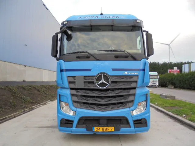 Mercedes-Benz Actros 1842 LS EUR6 - Tegljač: slika 2 Mercedes-Benz Actros 1842 LS EUR6 - Tegljač: slika 2