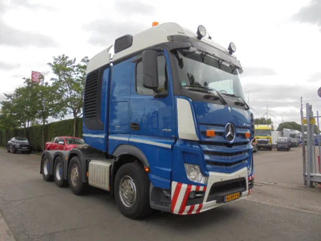 Mercedes-Benz Actros 4158 8X4 180 TON NL KENTEKEN - Tegljač: slika 3 Mercedes-Benz Actros 4158 8X4 180 TON NL KENTEKEN - Tegljač: slika 3
