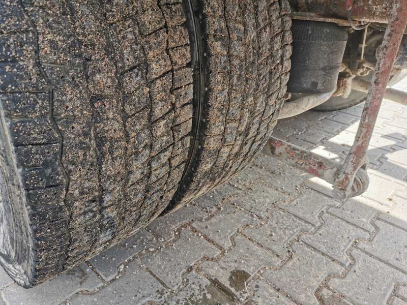 Kamion sa tovarnim sandukom Iveco Turbostar 240-36 platform truck: slika 14