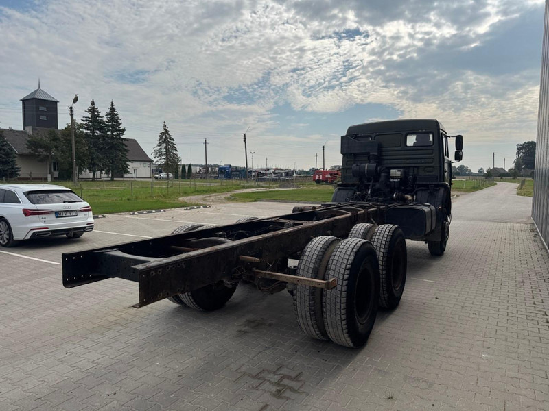 Kamaz 65111, 6x6 - Kamion sa golom šasijom i zatvorenom kabinom: slika 3 Kamaz 65111, 6x6 - Kamion sa golom šasijom i zatvorenom kabinom: slika 3