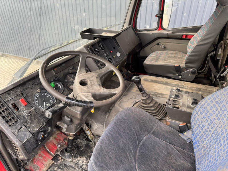Mercedes-Benz 3234 - Kamion sa golom šasijom i zatvorenom kabinom: slika 5 Mercedes-Benz 3234 - Kamion sa golom šasijom i zatvorenom kabinom: slika 5