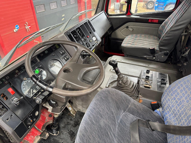 Mercedes-Benz 3234 - Kamion sa golom šasijom i zatvorenom kabinom: slika 5 Mercedes-Benz 3234 - Kamion sa golom šasijom i zatvorenom kabinom: slika 5