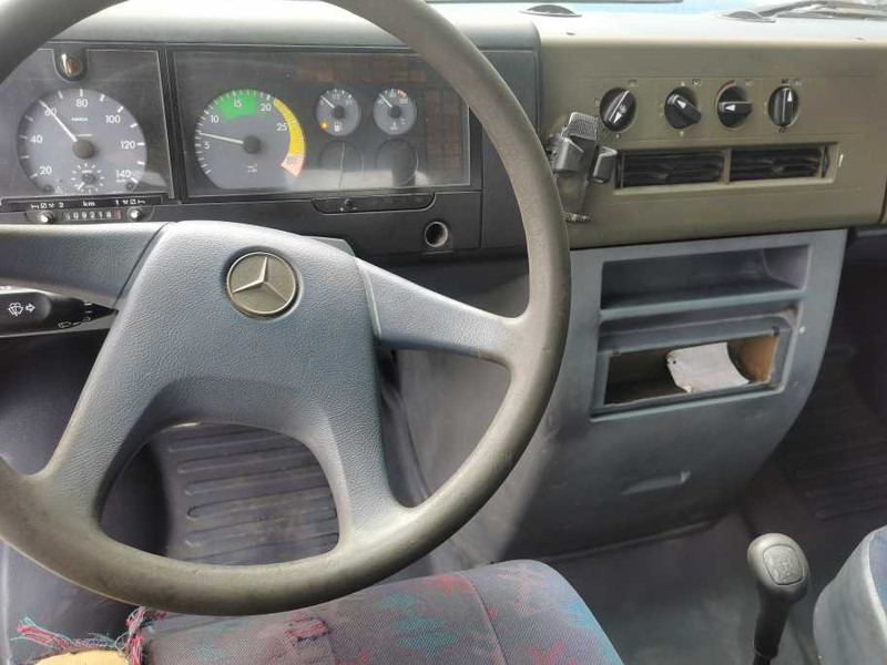 Dostavno vozilo s ravnom platformom Mercedes-Benz 814 Vario: slika 14 Dostavno vozilo s ravnom platformom Mercedes-Benz 814 Vario: slika 14