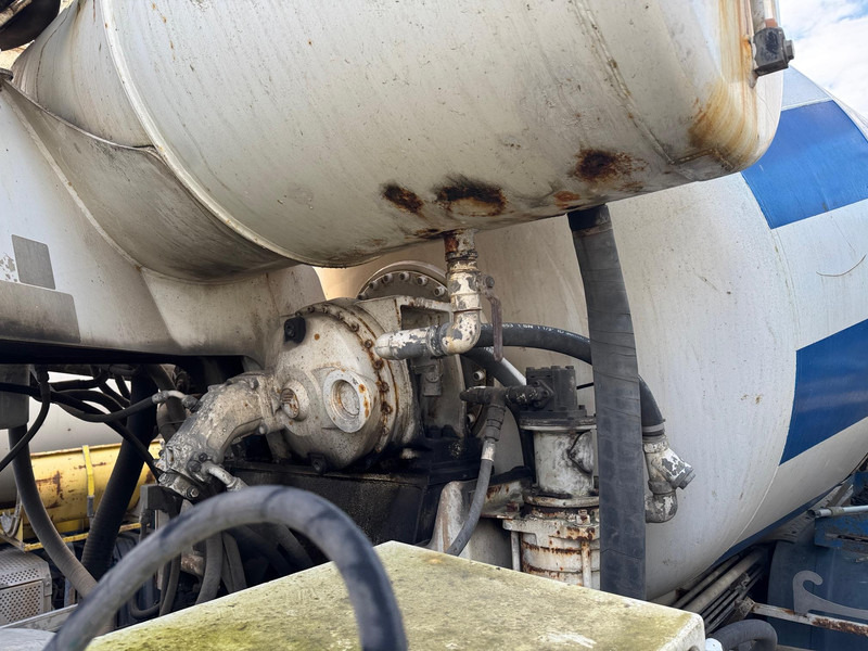 Mercedes-Benz Actros 3244 + Cifa Magnum MK 28.4 - Auto pumpa za beton: slika 5 Mercedes-Benz Actros 3244 + Cifa Magnum MK 28.4 - Auto pumpa za beton: slika 5