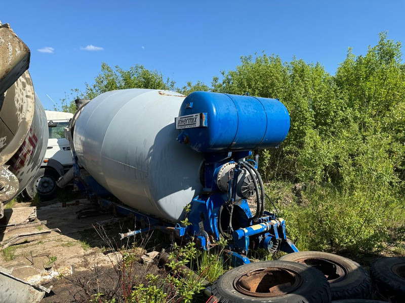Mercedes-Benz Actros, MAN. 10 x pieces mixer. 9-10 m3 - Mikser za beton: slika 3 Mercedes-Benz Actros, MAN. 10 x pieces mixer. 9-10 m3 - Mikser za beton: slika 3