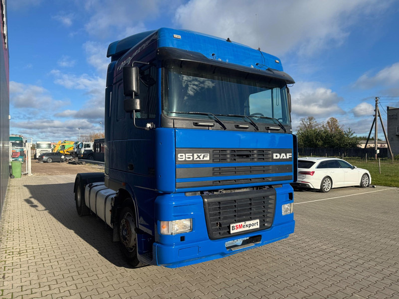 DAF XF 95.430 + tipping gear - Tegljač: slika 2 DAF XF 95.430 + tipping gear - Tegljač: slika 2