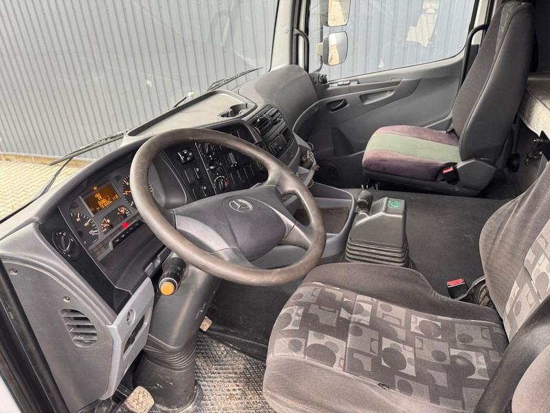 Interior photo 1: Tegljač Mercedes-Benz Axor 1843