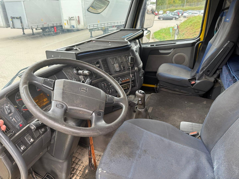 Volvo FH 12.420. NO CRANE - Tegljač: slika 5 Volvo FH 12.420. NO CRANE - Tegljač: slika 5