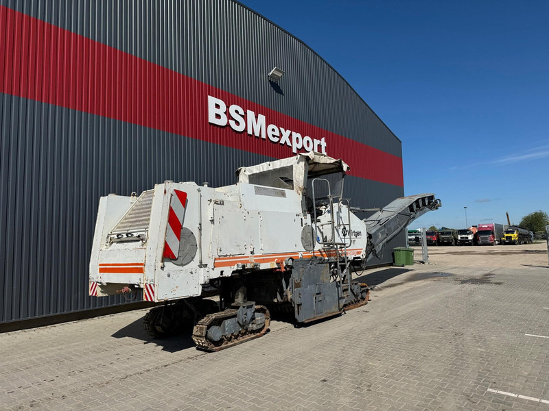 Wirtgen 2000 DC - Mašina za asfalt: slika 1 Wirtgen 2000 DC - Mašina za asfalt: slika 1