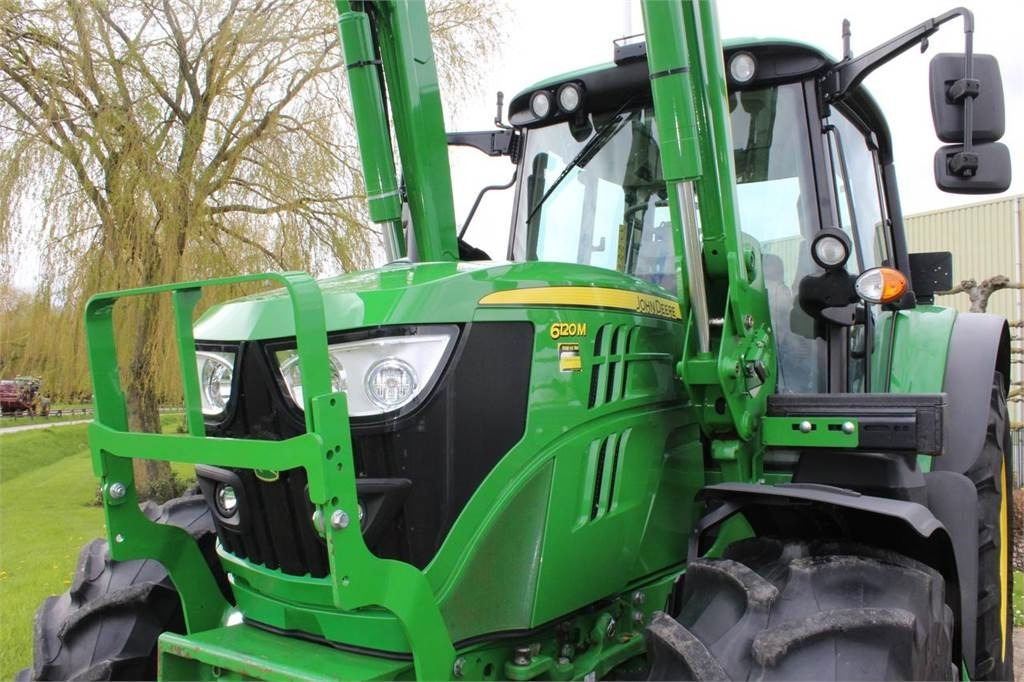 John Deere 6120M with 623R loader - Traktor: slika 3 John Deere 6120M with 623R loader - Traktor: slika 3
