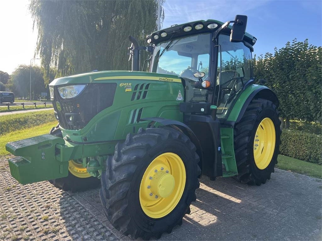 John Deere 6145R - Traktor: slika 2 John Deere 6145R - Traktor: slika 2