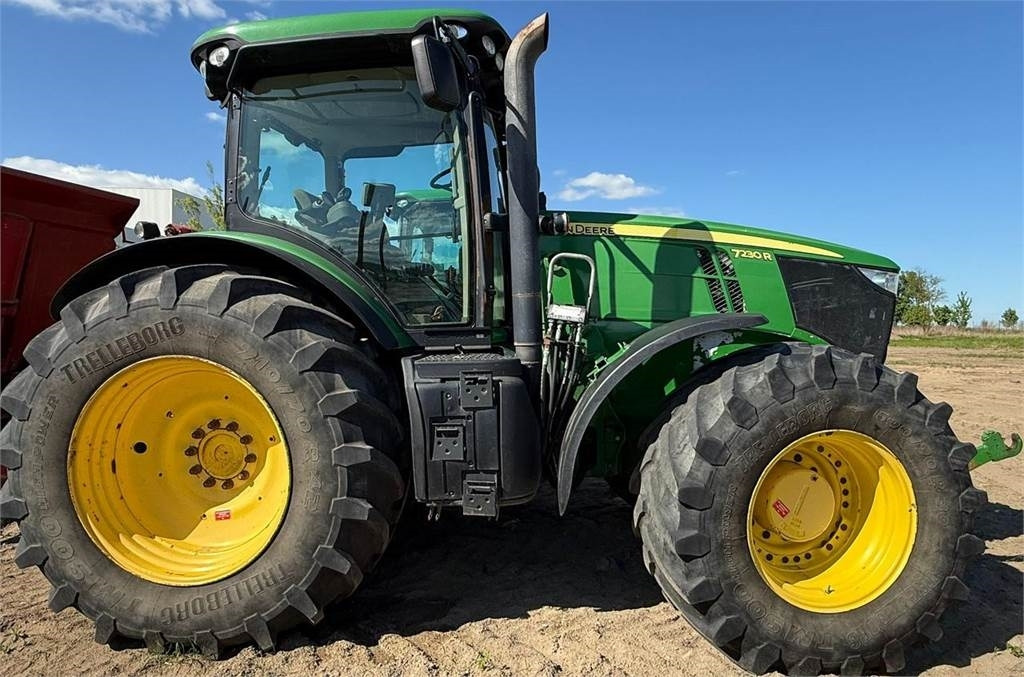 John Deere 7230R - Traktor: slika 2 John Deere 7230R - Traktor: slika 2