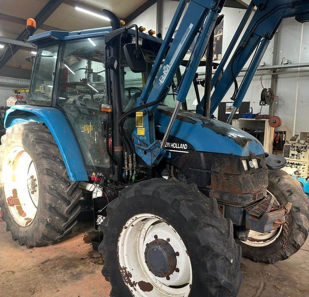 New Holland TS 90 - Traktor: slika 2 New Holland TS 90 - Traktor: slika 2